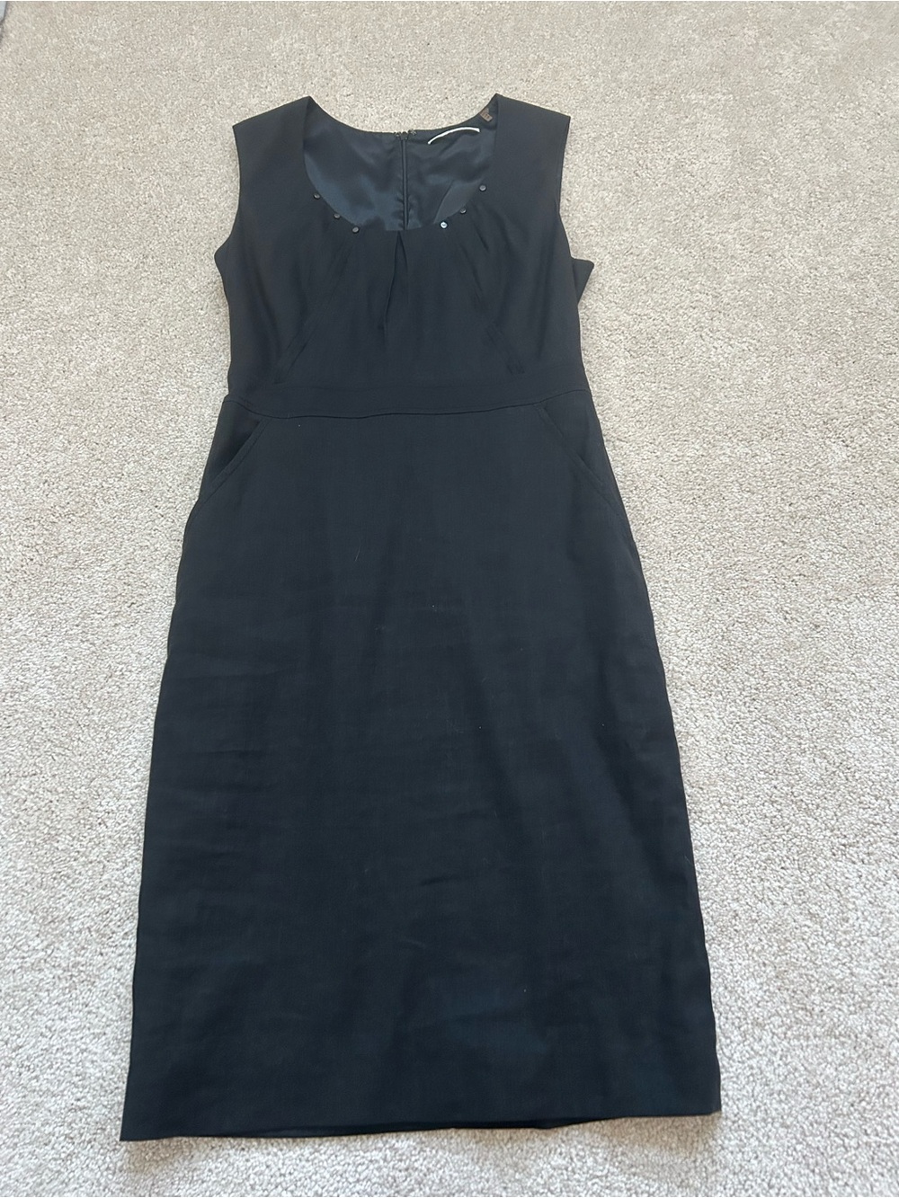 T Tahari Black Sleeveless Sheath Dress
